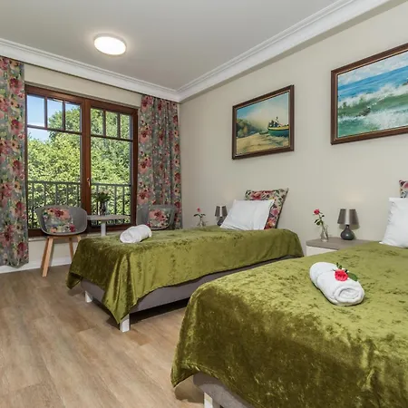 Zamorski By The Sea Bed & Breakfast *