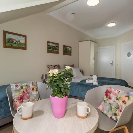 Panzió Zamorski By The Sea