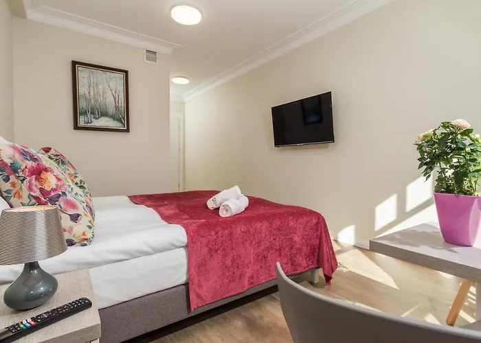 Zamorski By The Sea Bed & Breakfast